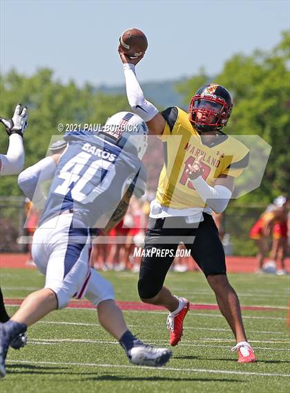 Thumbnail 3 in Big 33 Football Classic Maryland vs Pennsylvania photogallery.