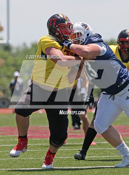 Thumbnail 3 in Big 33 Football Classic Maryland vs Pennsylvania photogallery.