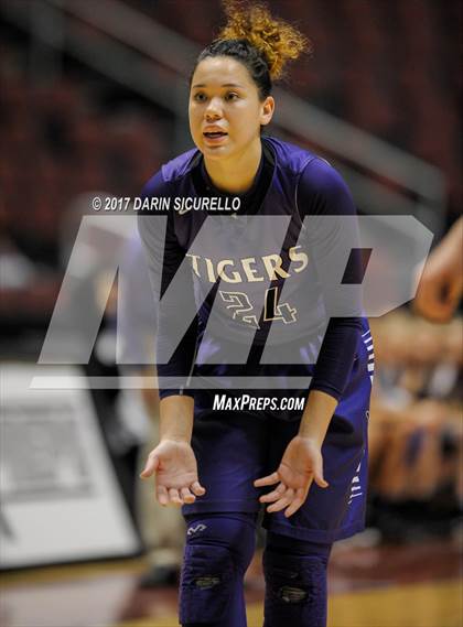 Thumbnail 3 in Millennium vs. Gilbert (AIA 6A Semifinal Playoff) photogallery.