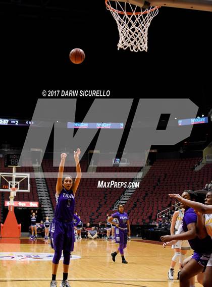 Thumbnail 3 in Millennium vs. Gilbert (AIA 6A Semifinal Playoff) photogallery.