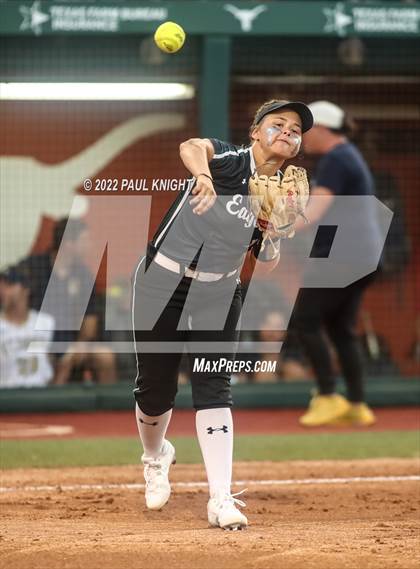 Thumbnail 3 in O'Connor vs. Lake Ridge (6A UIL State Championship) photogallery.
