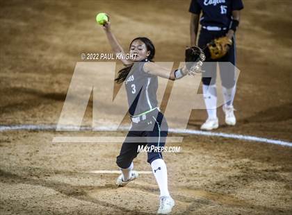 Thumbnail 2 in O'Connor vs. Lake Ridge (6A UIL State Championship) photogallery.