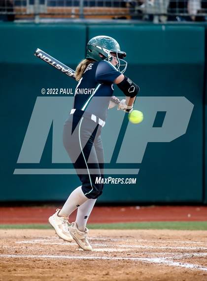 Thumbnail 1 in O'Connor vs. Lake Ridge (6A UIL State Championship) photogallery.