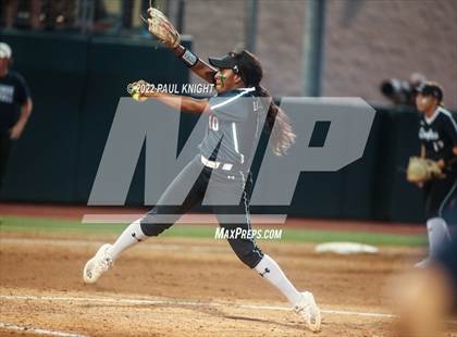 Thumbnail 2 in O'Connor vs. Lake Ridge (6A UIL State Championship) photogallery.