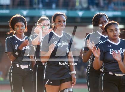 Thumbnail 1 in O'Connor vs. Lake Ridge (6A UIL State Championship) photogallery.