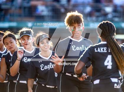 Thumbnail 1 in O'Connor vs. Lake Ridge (6A UIL State Championship) photogallery.
