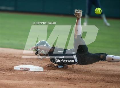 Thumbnail 3 in O'Connor vs. Lake Ridge (6A UIL State Championship) photogallery.