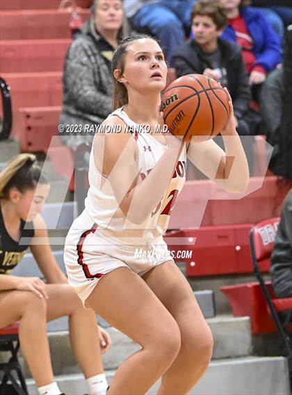 Thumbnail 2 in Mt. Vernon @ New Palestine photogallery.