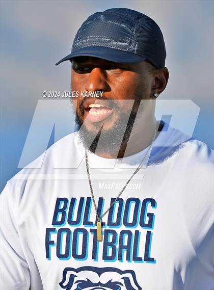 Thumbnail 1 in Centennial vs Arbor View (Scrimmage) photogallery.