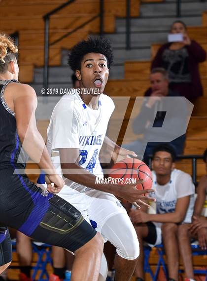 Thumbnail 3 in Bradshaw Christian vs. Valley (Stan Harms Classic) photogallery.