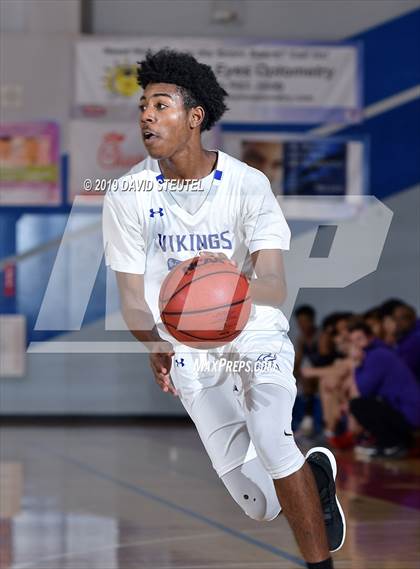 Thumbnail 1 in Bradshaw Christian vs. Valley (Stan Harms Classic) photogallery.