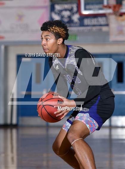 Thumbnail 2 in Bradshaw Christian vs. Valley (Stan Harms Classic) photogallery.