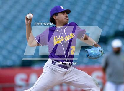 Thumbnail 2 in Kennedy vs. Norwalk photogallery.