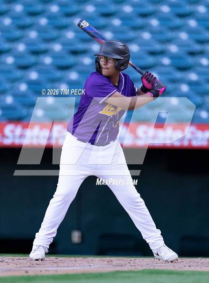 Thumbnail 3 in Kennedy vs. Norwalk photogallery.