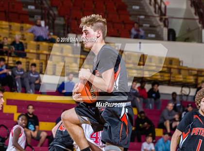 Thumbnail 1 in Hirschi vs. Petrolia (Fantasy of Lights) photogallery.