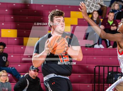 Thumbnail 3 in Hirschi vs. Petrolia (Fantasy of Lights) photogallery.
