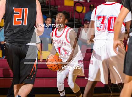 Thumbnail 3 in Hirschi vs. Petrolia (Fantasy of Lights) photogallery.