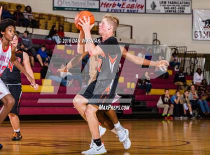 Thumbnail 2 in Hirschi vs. Petrolia (Fantasy of Lights) photogallery.