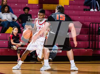 Thumbnail 3 in Hirschi vs. Petrolia (Fantasy of Lights) photogallery.