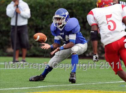 Thumbnail 1 in Glasgow vs. Wilmington Charter (Flash Training Classic) photogallery.
