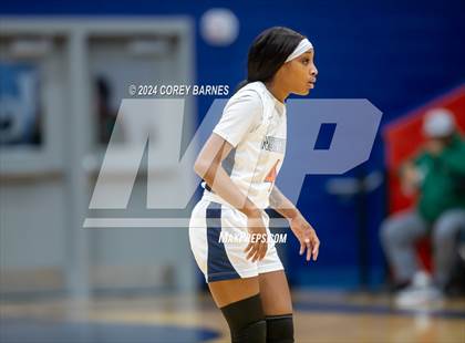 Thumbnail 3 in Mundy's Mill vs. Northside (Oscar Wimberly Christmas Classic @ Lamar County HS) photogallery.