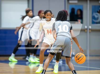 Thumbnail 1 in Mundy's Mill vs. Northside (Oscar Wimberly Christmas Classic @ Lamar County HS) photogallery.