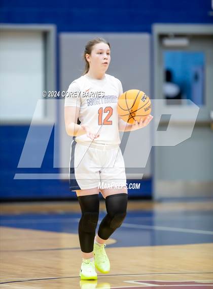 Thumbnail 1 in Mundy's Mill vs. Northside (Oscar Wimberly Christmas Classic @ Lamar County HS) photogallery.