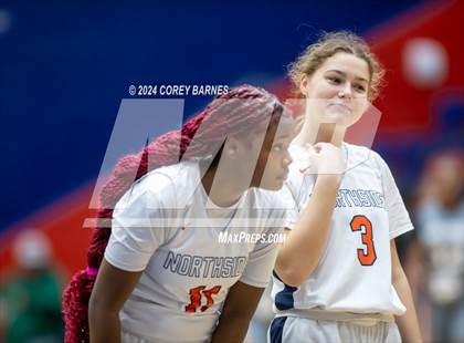 Thumbnail 1 in Mundy's Mill vs. Northside (Oscar Wimberly Christmas Classic @ Lamar County HS) photogallery.