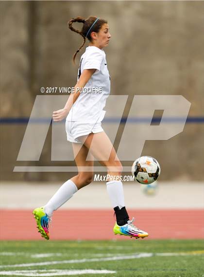 Thumbnail 2 in Burbank @ Crescenta Valley photogallery.