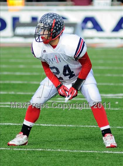 Thumbnail 3 in Chagrin Falls vs. Bishop Hartley (OHSAA D4 Final) photogallery.