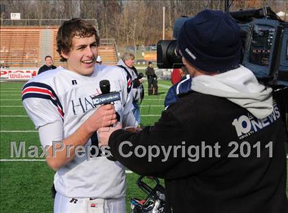 Thumbnail 2 in Chagrin Falls vs. Bishop Hartley (OHSAA D4 Final) photogallery.