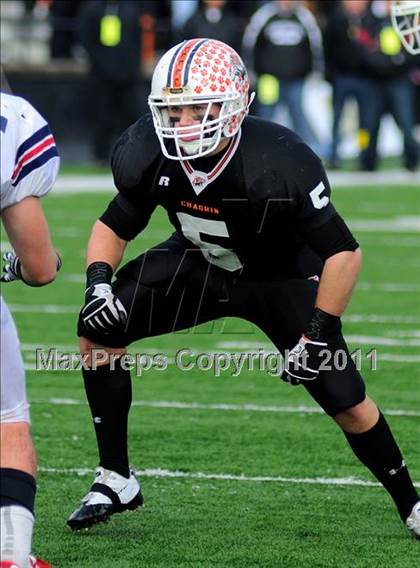 Thumbnail 2 in Chagrin Falls vs. Bishop Hartley (OHSAA D4 Final) photogallery.