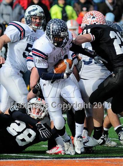 Thumbnail 1 in Chagrin Falls vs. Bishop Hartley (OHSAA D4 Final) photogallery.