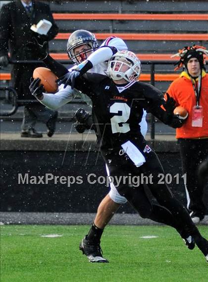 Thumbnail 1 in Chagrin Falls vs. Bishop Hartley (OHSAA D4 Final) photogallery.