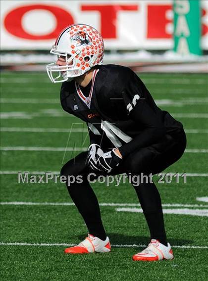 Thumbnail 3 in Chagrin Falls vs. Bishop Hartley (OHSAA D4 Final) photogallery.