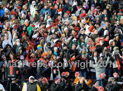 Thumbnail 1 in Chagrin Falls vs. Bishop Hartley (OHSAA D4 Final) photogallery.