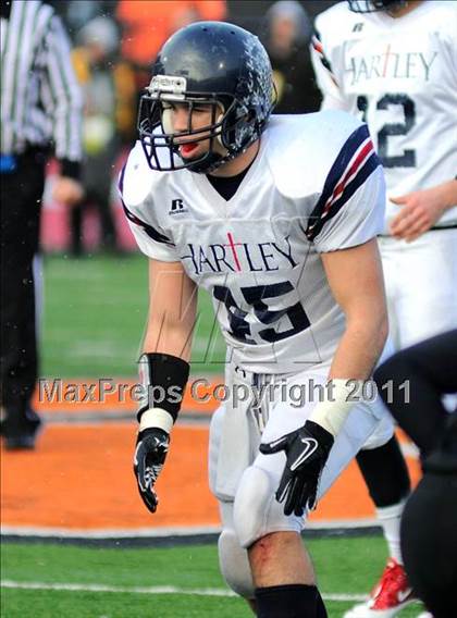Thumbnail 2 in Chagrin Falls vs. Bishop Hartley (OHSAA D4 Final) photogallery.