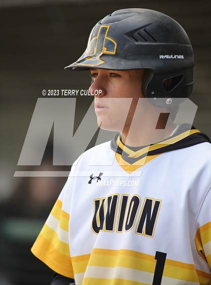 Thumbnail 1 in Union vs. Canyon View (UHSAA 3A Semifinal) photogallery.