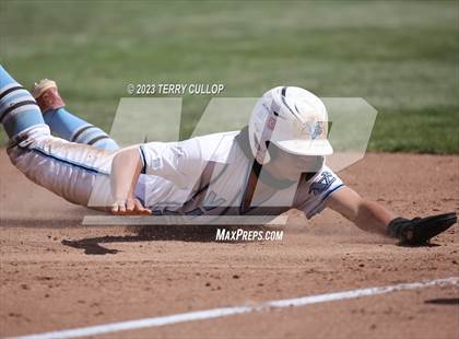 Thumbnail 2 in Union vs. Canyon View (UHSAA 3A Semifinal) photogallery.