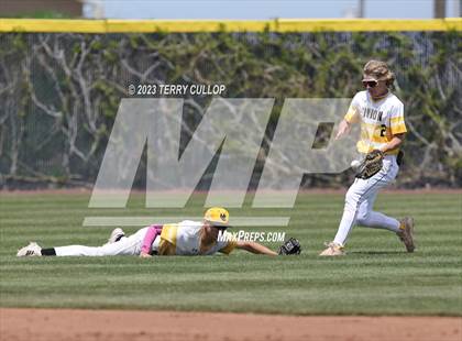 Thumbnail 3 in Union vs. Canyon View (UHSAA 3A Semifinal) photogallery.