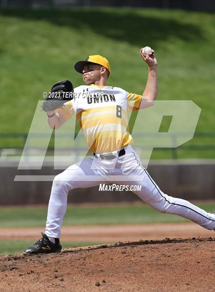 Thumbnail 2 in Union vs. Canyon View (UHSAA 3A Semifinal) photogallery.