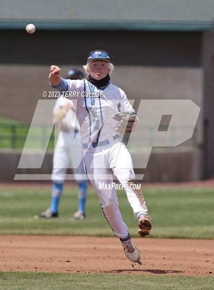 Thumbnail 2 in Union vs. Canyon View (UHSAA 3A Semifinal) photogallery.