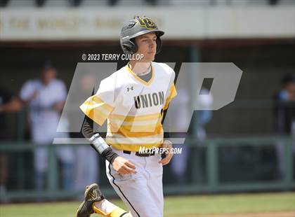 Thumbnail 1 in Union vs. Canyon View (UHSAA 3A Semifinal) photogallery.