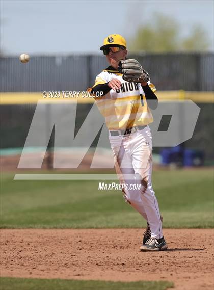 Thumbnail 3 in Union vs. Canyon View (UHSAA 3A Semifinal) photogallery.