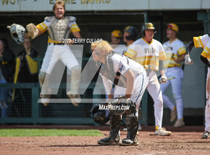 Thumbnail 3 in Union vs. Canyon View (UHSAA 3A Semifinal) photogallery.