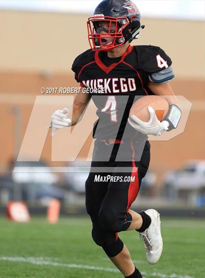 Thumbnail 1 in Arrowhead @ Muskego photogallery.