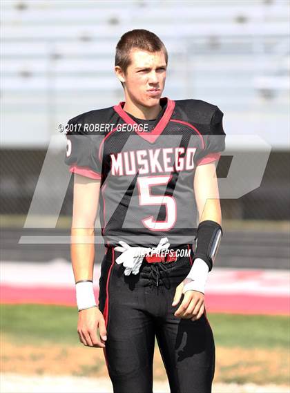 Thumbnail 2 in Arrowhead @ Muskego photogallery.