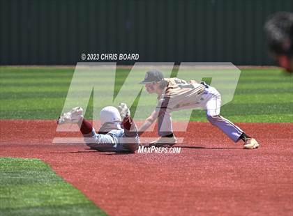 Thumbnail 3 in Tularosa vs. Menaul/Oak Grove (NMAA 2A Quarterfinal) photogallery.