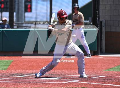 Thumbnail 2 in Tularosa vs. Menaul/Oak Grove (NMAA 2A Quarterfinal) photogallery.