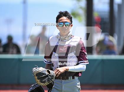 Thumbnail 2 in Tularosa vs. Menaul/Oak Grove (NMAA 2A Quarterfinal) photogallery.